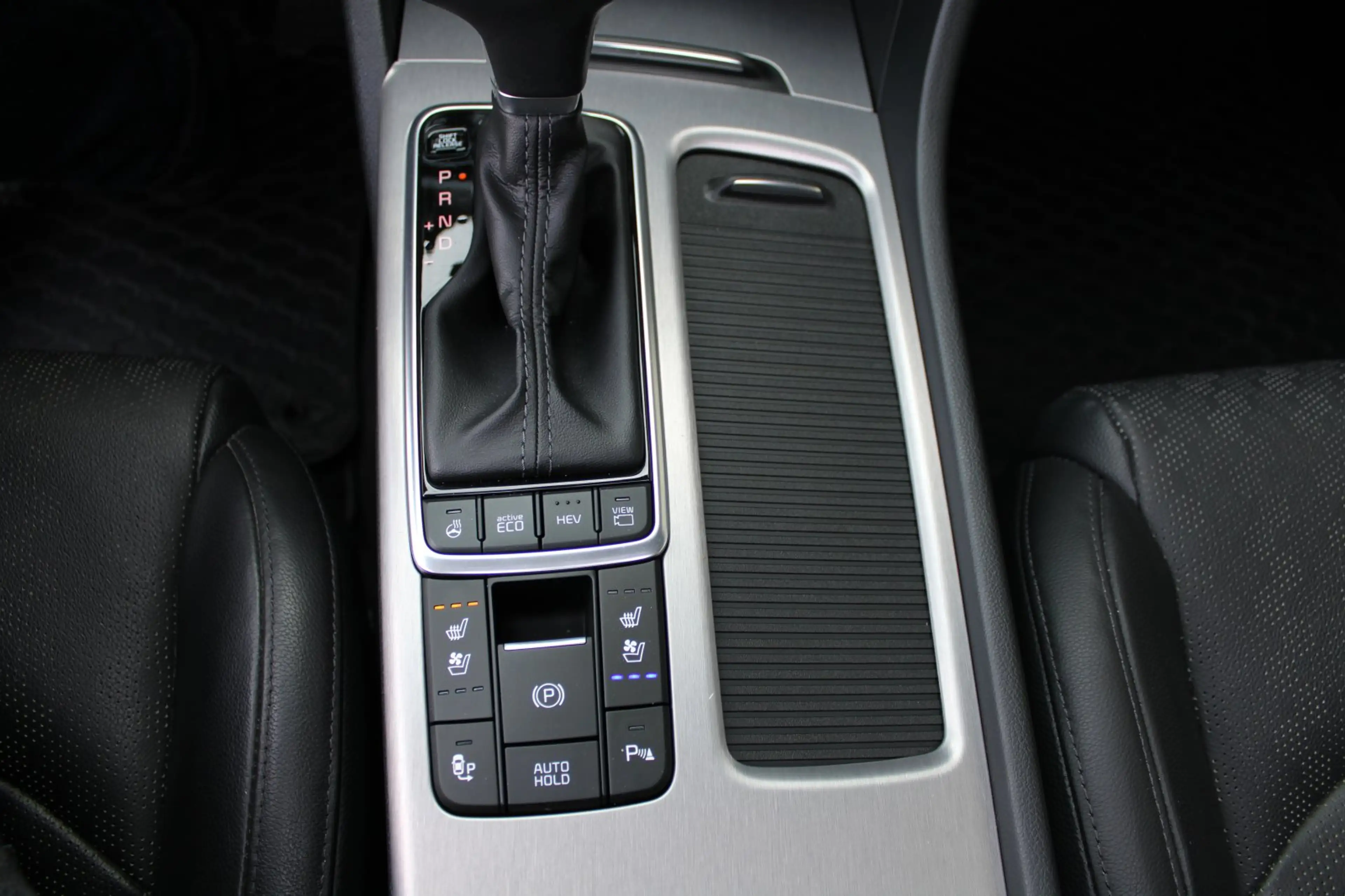 Kia Optima Sportswagon 2.0 GDI Plug-In Hybrid Spirit Navigati — photo 12