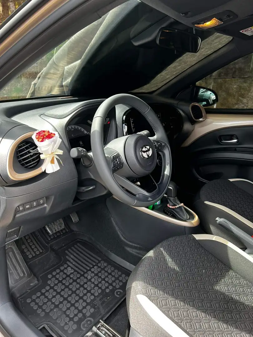 Toyota Aygo X S-CVT Explore - 2