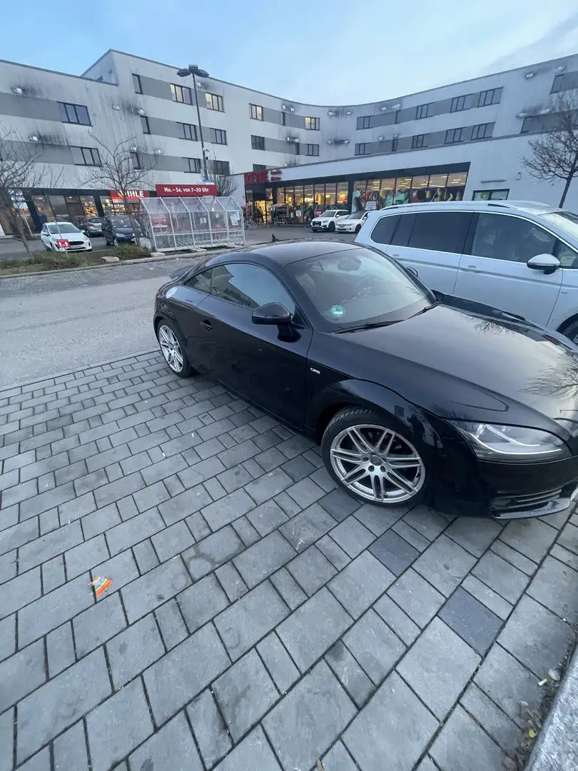 Audi TT 2.0 TFSI Coupe Schwarz - 2