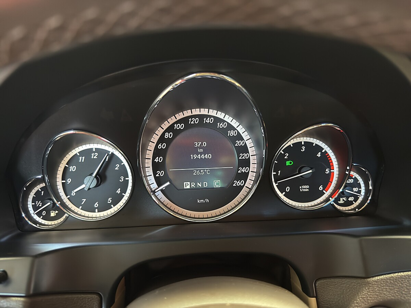 Mercedes-Benz E 350 BlueEfficiency CDI Aut. — photo 12