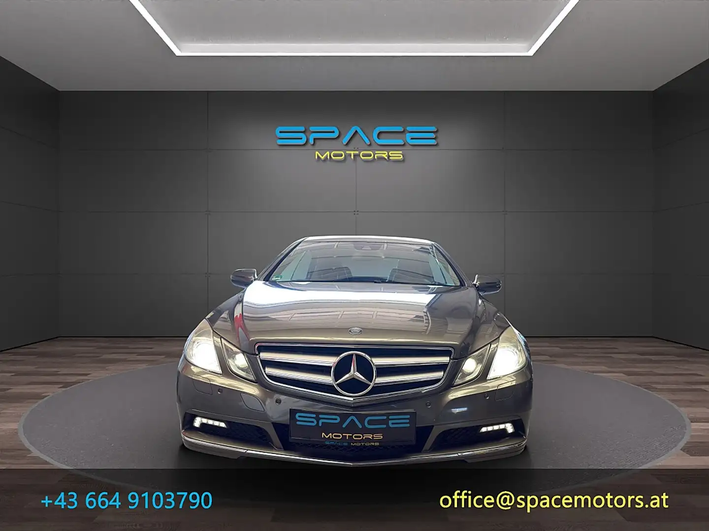 Mercedes-Benz E 350 BlueEfficiency CDI Aut. Grau - 2