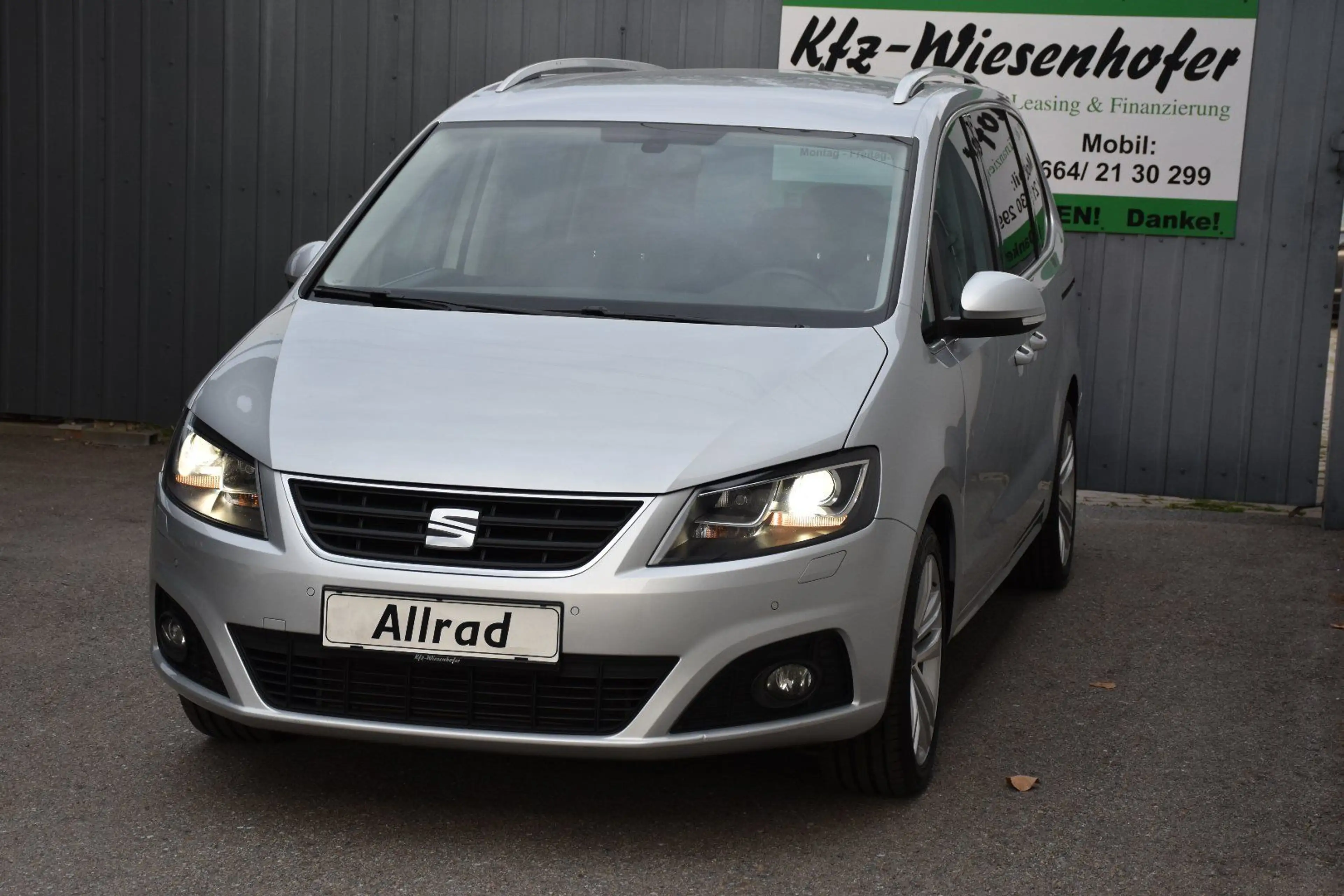 SEAT Alhambra 2.0 TDI 4Drive / Anhängerkupplung / Service+Brems — photo 2