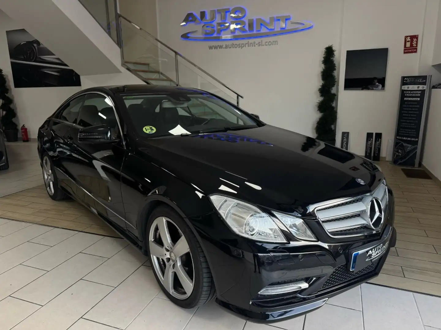 Mercedes-Benz E 220 Coupé 220CDI 7G Plus (4.75) Negro - 1