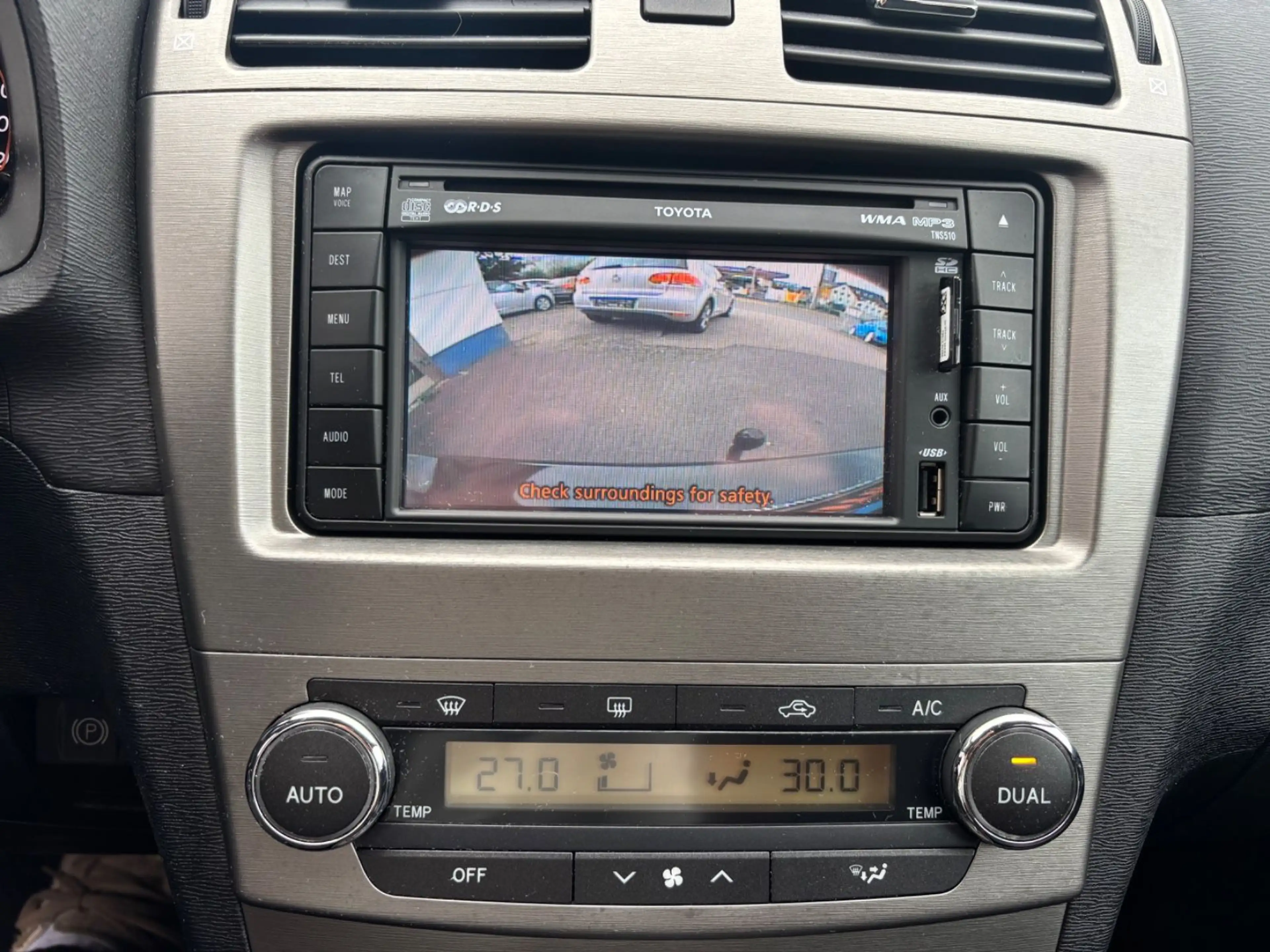 Toyota Avensis Kombi Edition — photo 14