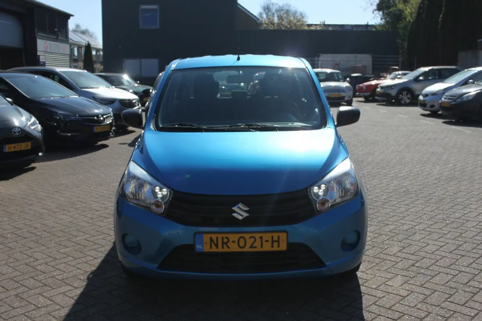 Suzuki Celerio 1.0 Dynamic, airco, navigatie. parkeersensoren. Blauw - 2