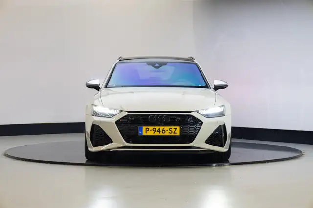Audi RS6 view 30