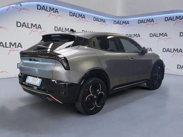 Alfa Romeo Junior view 5