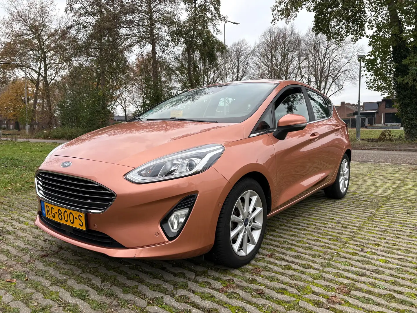 Ford Fiesta 1.0 EcoBoost Titanium - Airco - navi - cruise cont Naranja - 1