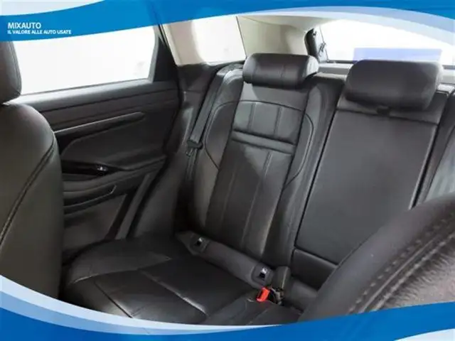 Land Rover Range Rover Evoque view 11