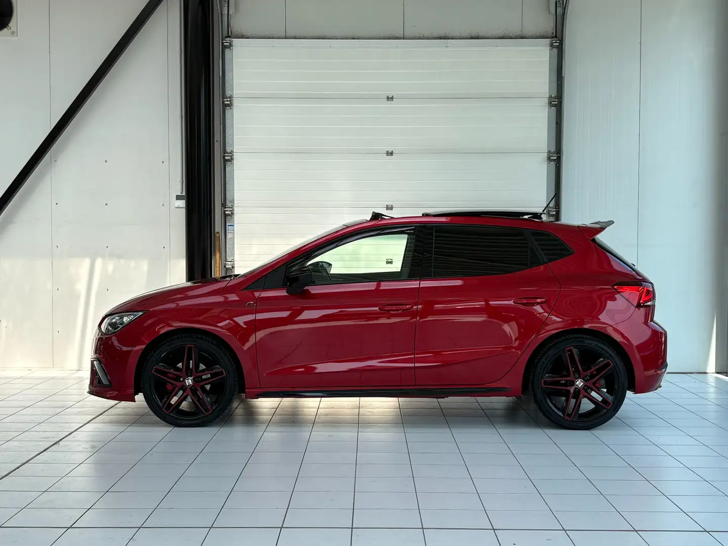 SEAT Ibiza 1.0 TSI *FR * MATRIX * TOIT * BEATS * GPS * PDC* Rouge - 2