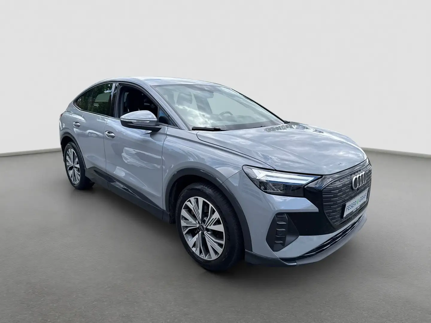 Audi Q4 e-tron Sportback e-tron advanced 50 quattro Kamera Серый - 2