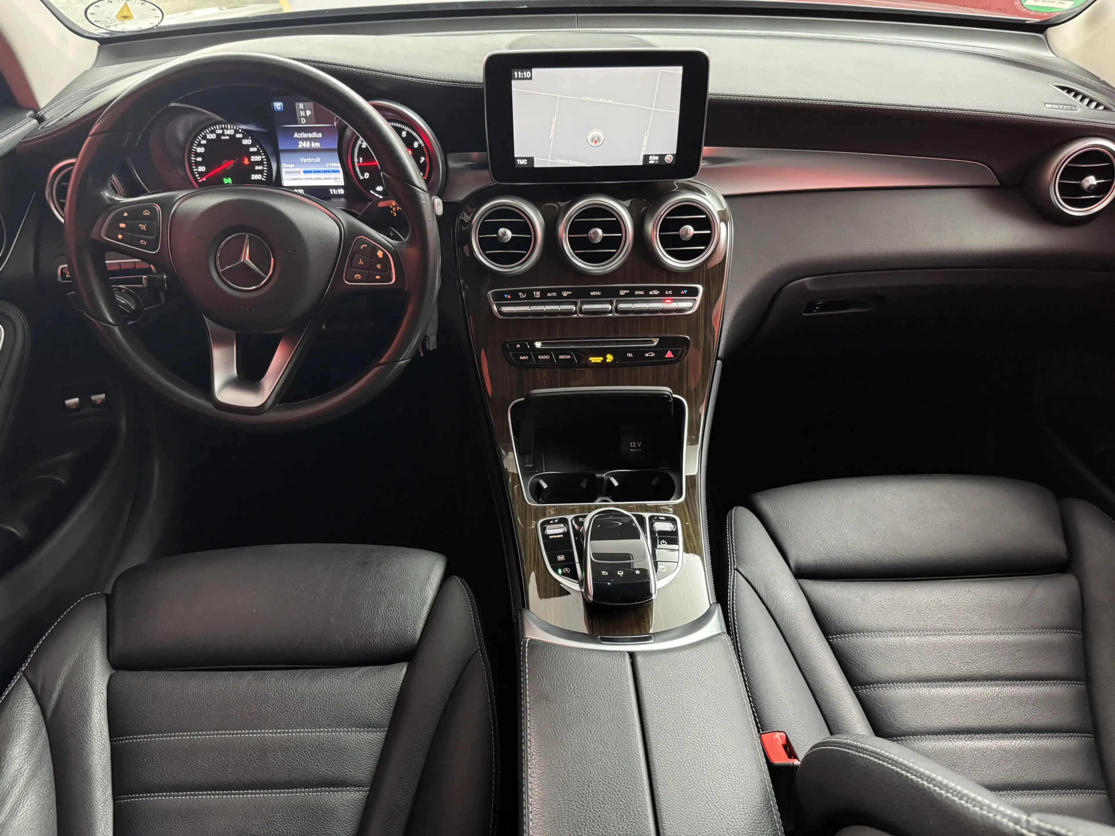Mercedes-Benz GLC 250 4MATIC Prestige | Nieuw Binnen | Navigatie | Leer — photo 11