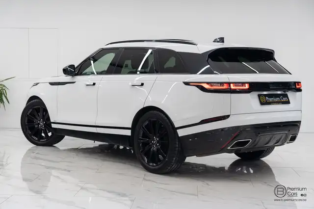 Land Rover Range Rover Velar view 13