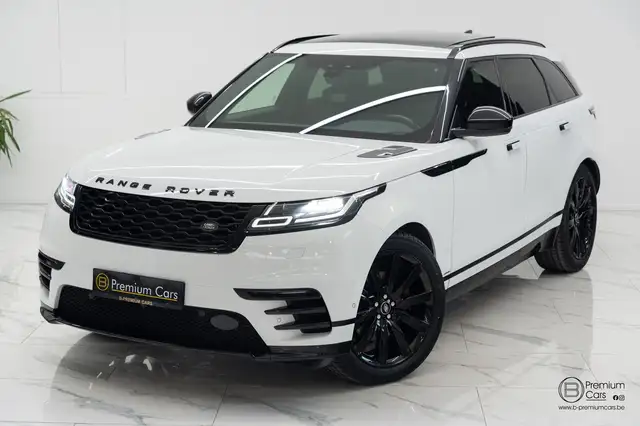 Land Rover Range Rover Velar view 2
