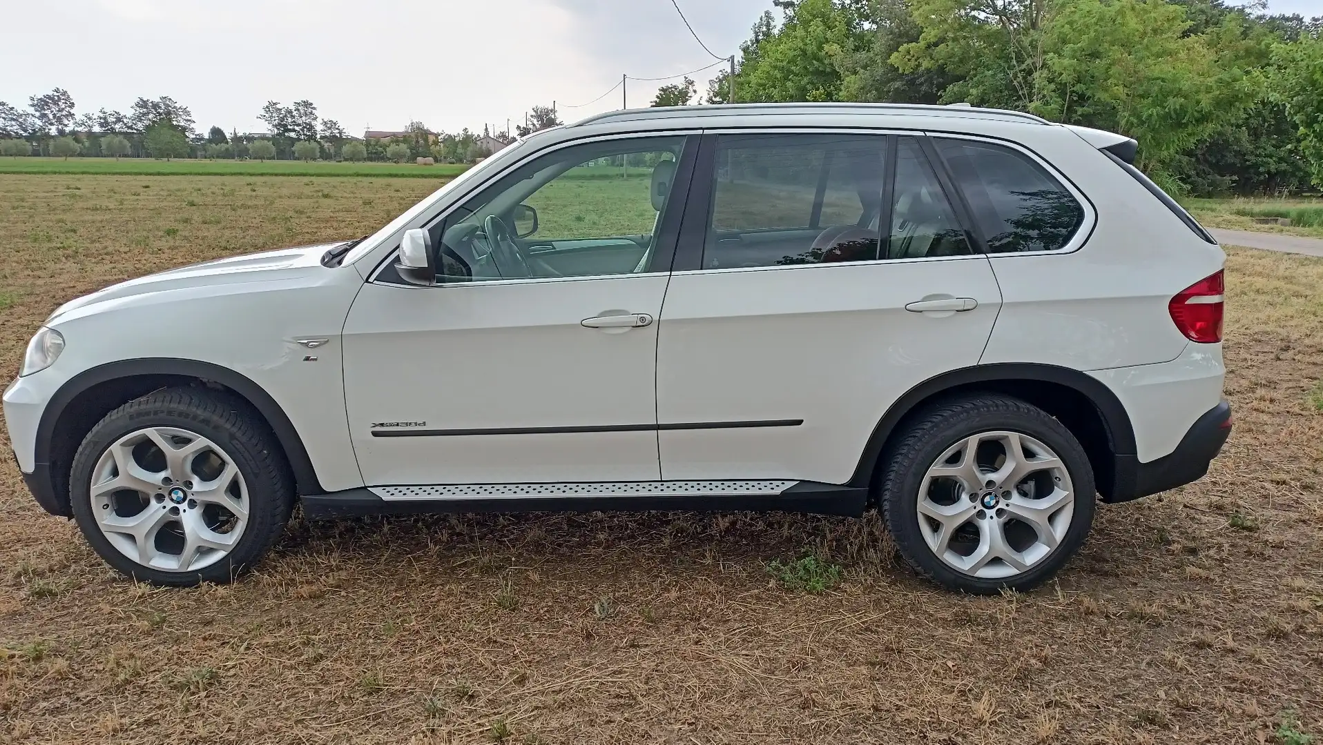 BMW X5 xdrive30d (3.0d) Futura auto Beyaz - 2
