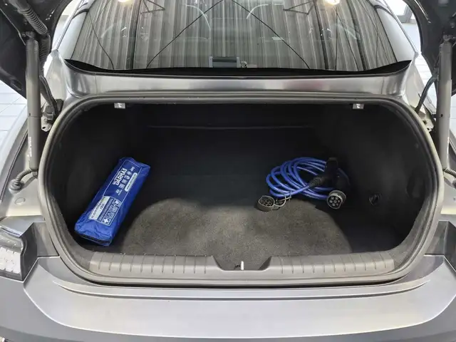 Hyundai Ioniq 6 view 6