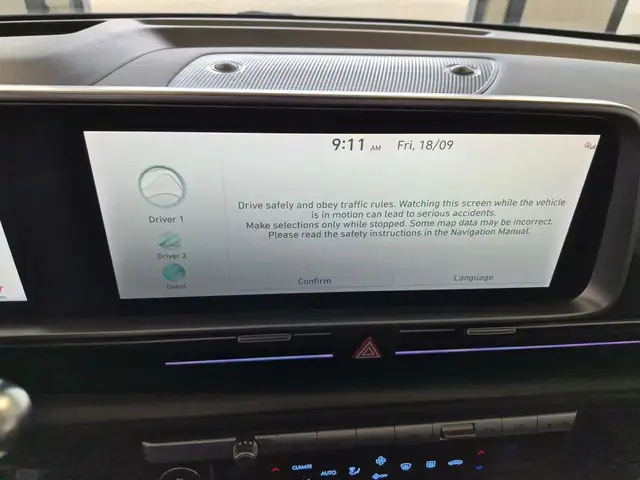 Hyundai Ioniq 6 view 11