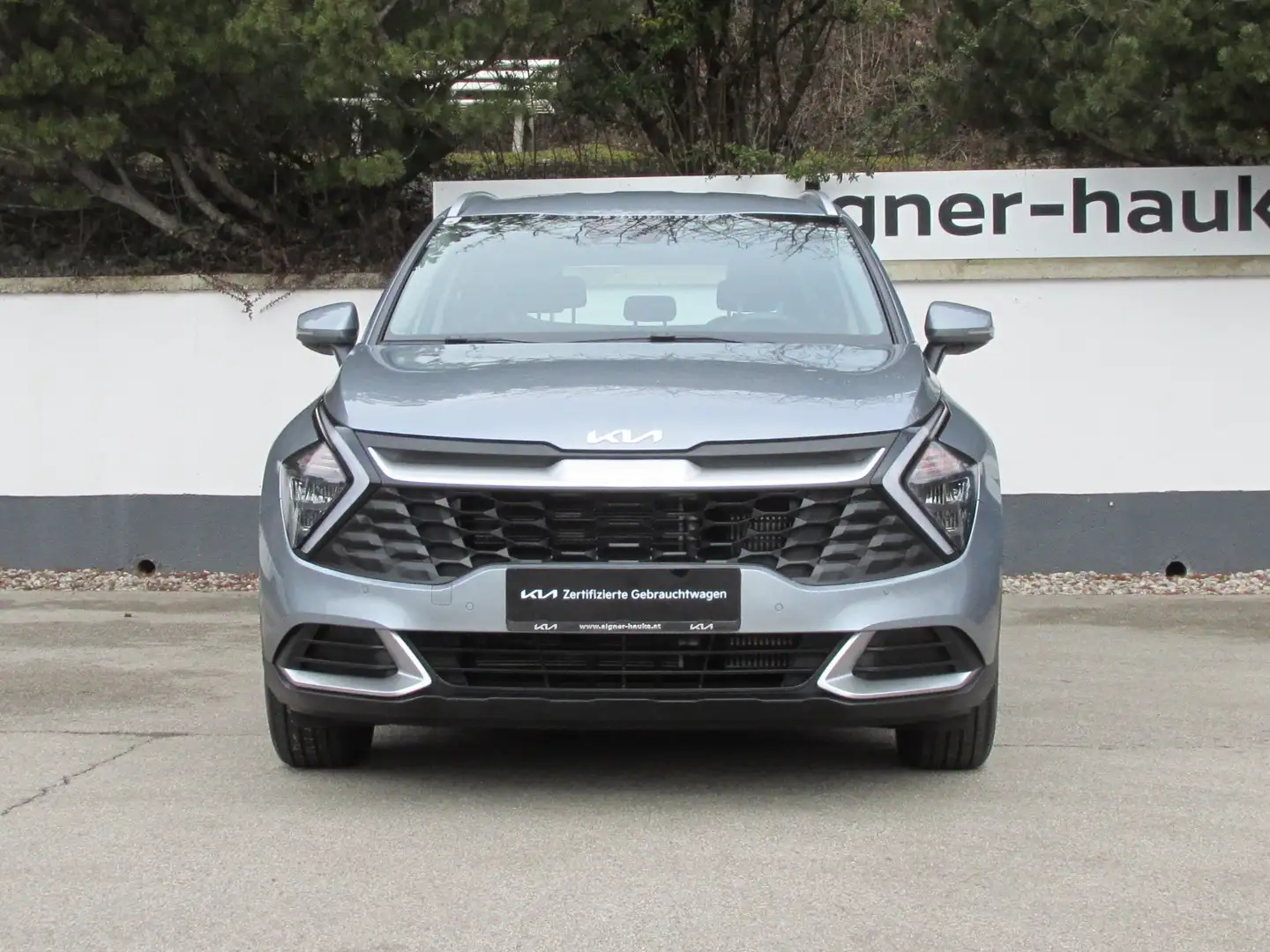 Kia Sportage 1,6 CRDI Silber Grau - 2