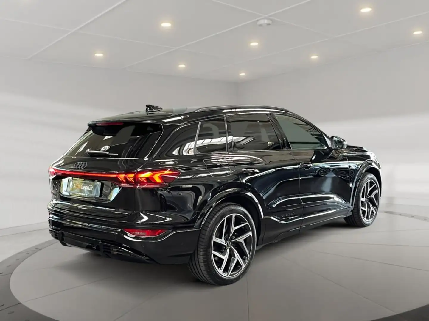 Audi SQ6 e-tron quattro   +Exclusive+ACC+ParkAss.+Cam Schwarz - 2
