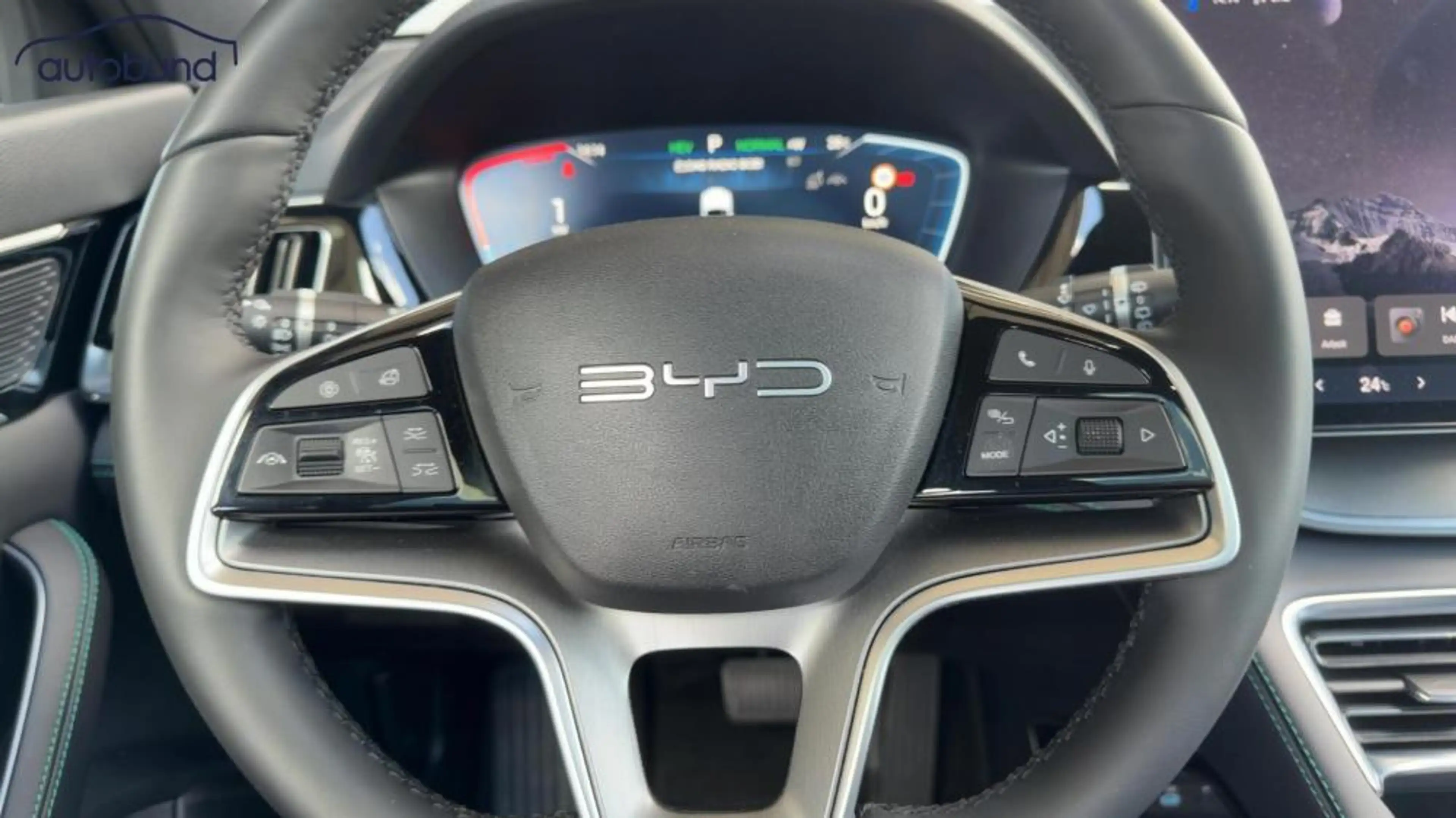 BYD Seal U DM-i Boost Alu HUD KA LED Link LRH NAV NBA PDC — photo 10