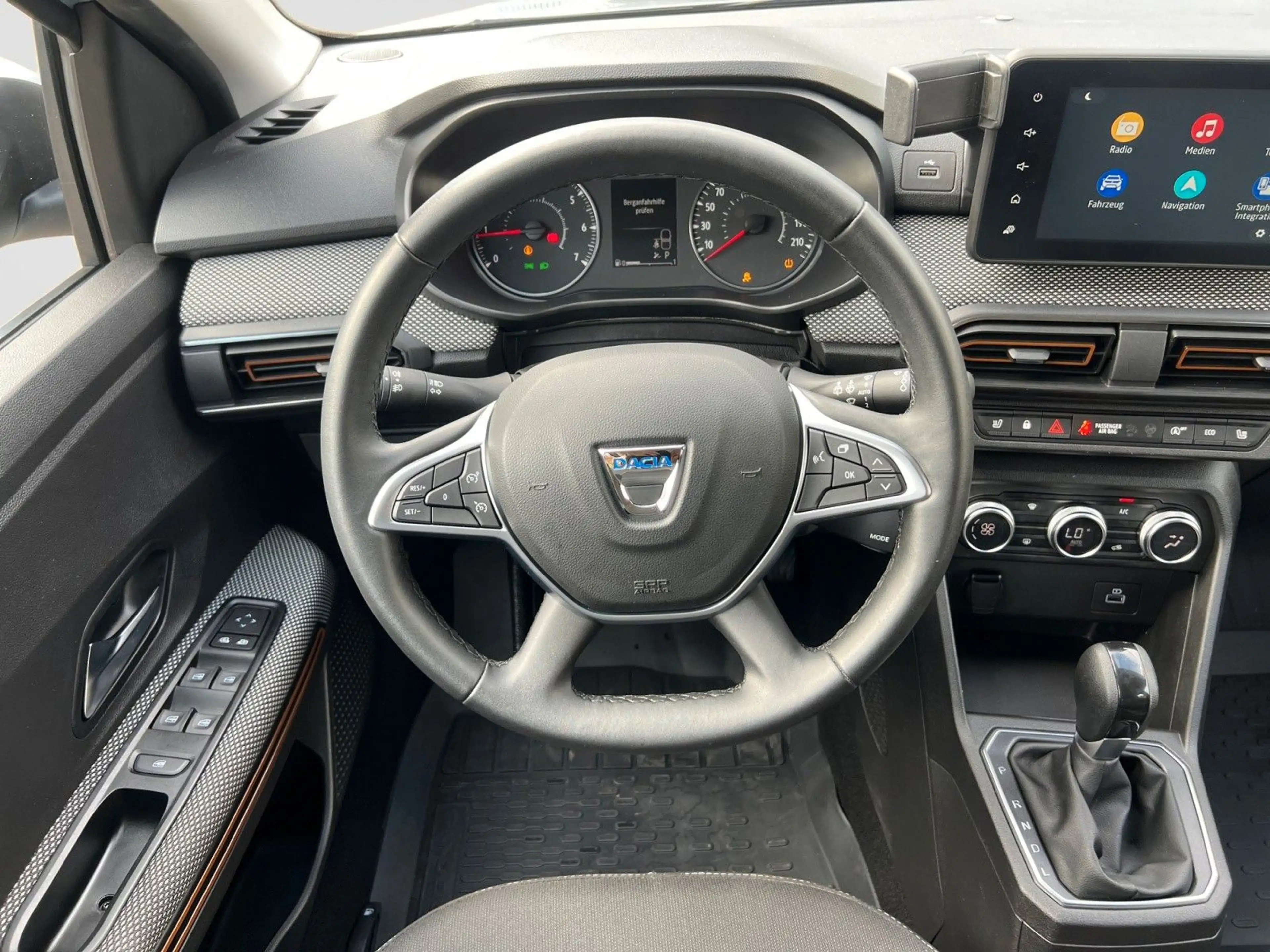 Dacia Sandero III 1.0 TCe 90 Stepway Comfort AHK SHZ — photo 12