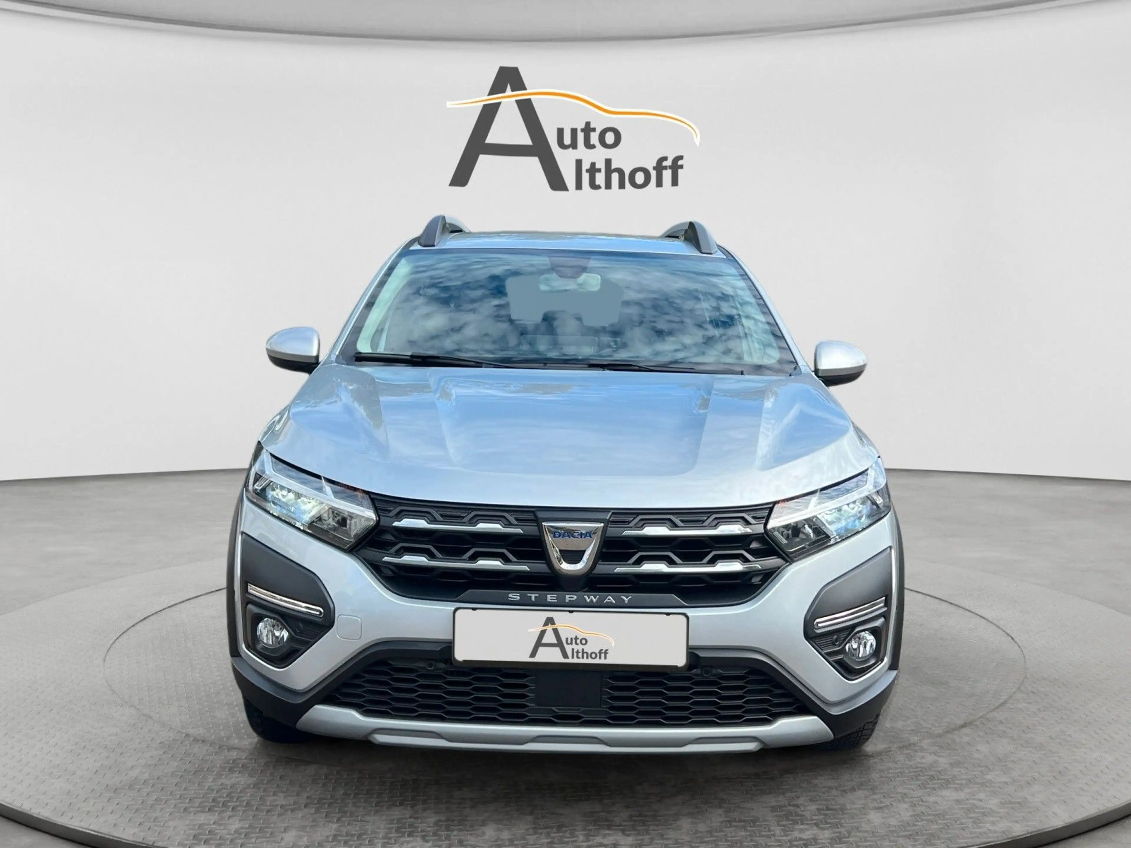 Dacia Sandero III 1.0 TCe 90 Stepway Comfort AHK SHZ — photo 2