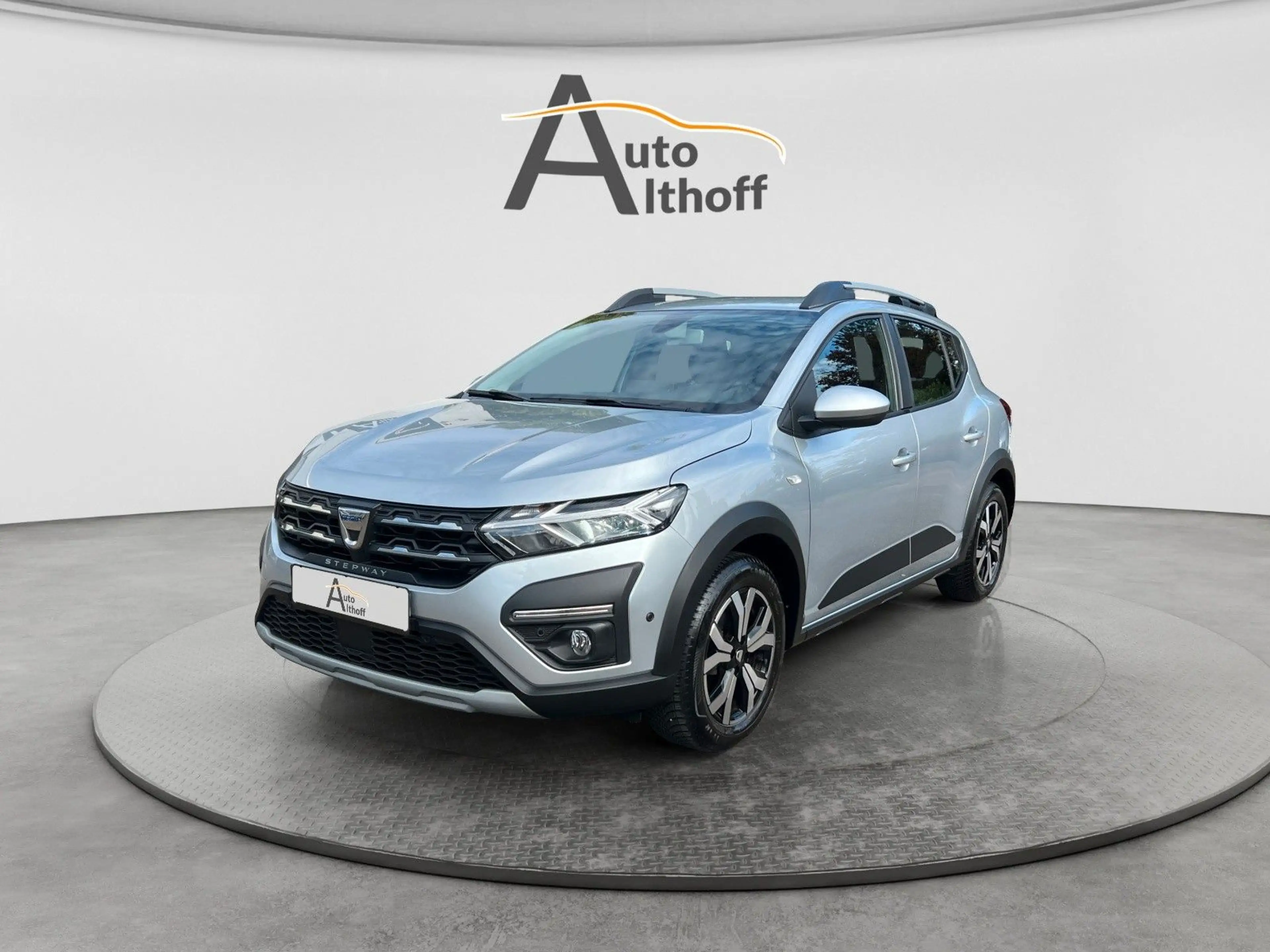 Dacia Sandero III 1.0 TCe 90 Stepway Comfort AHK SHZ — photo 3