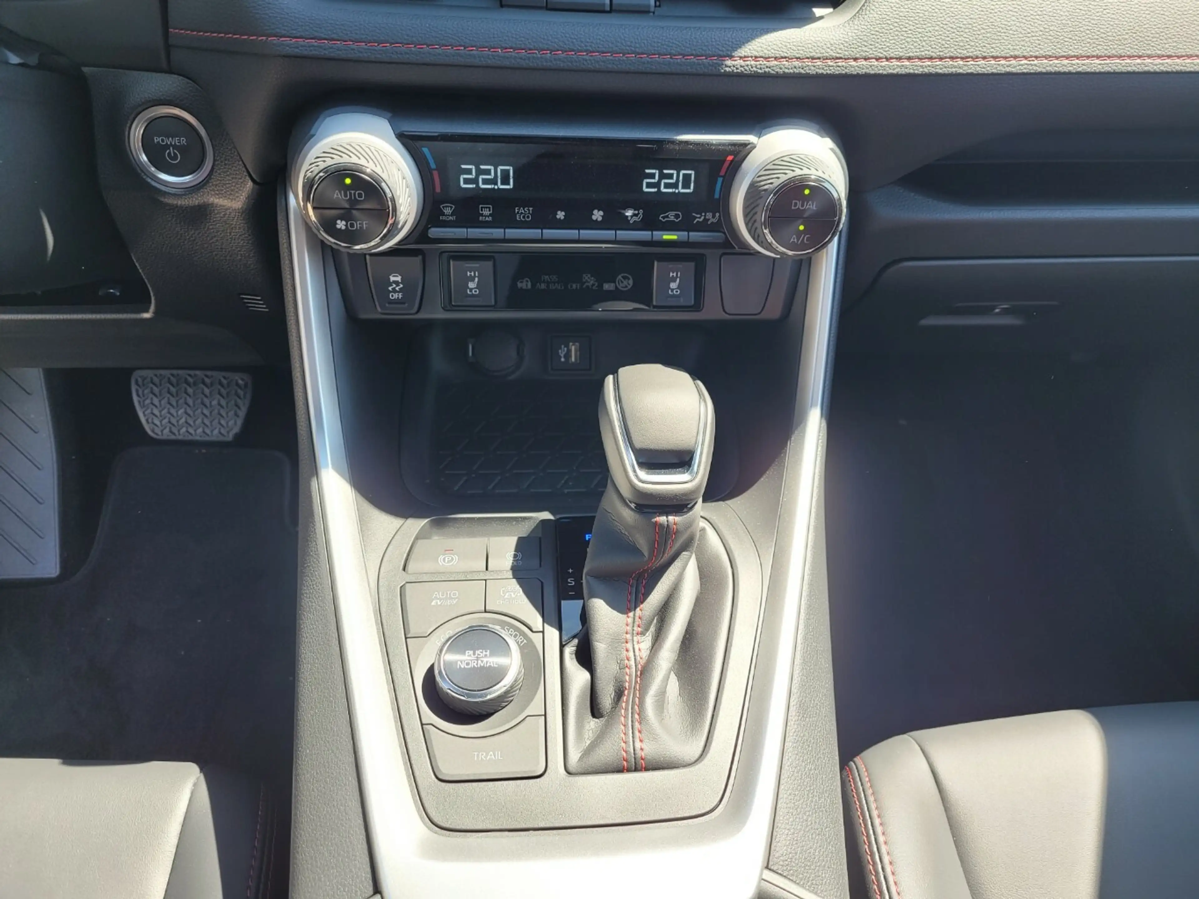 Suzuki Across PLUG-IN HYBRID Comfort+ (baugl. Toyota RAV4) — photo 13
