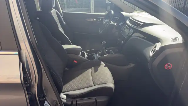 Nissan Qashqai view 28