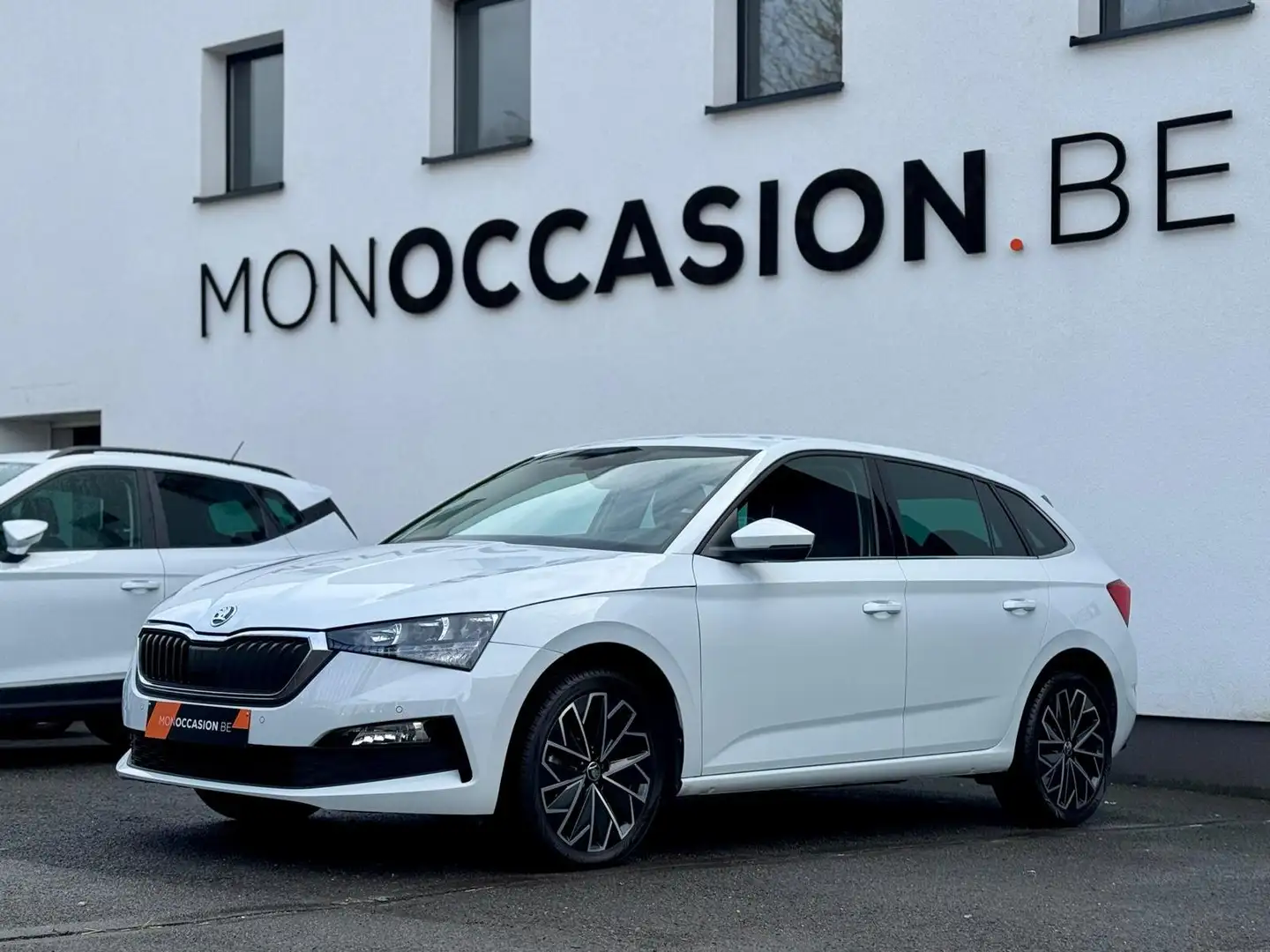 Skoda Scala 1.0TSi GPS CARPLAY SG CHAUFF LED CLIM CAMERA Blanco - 1