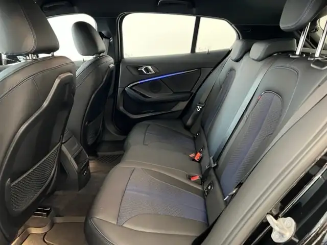BMW 1 Series view 7