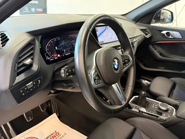 BMW 1 Series view 11