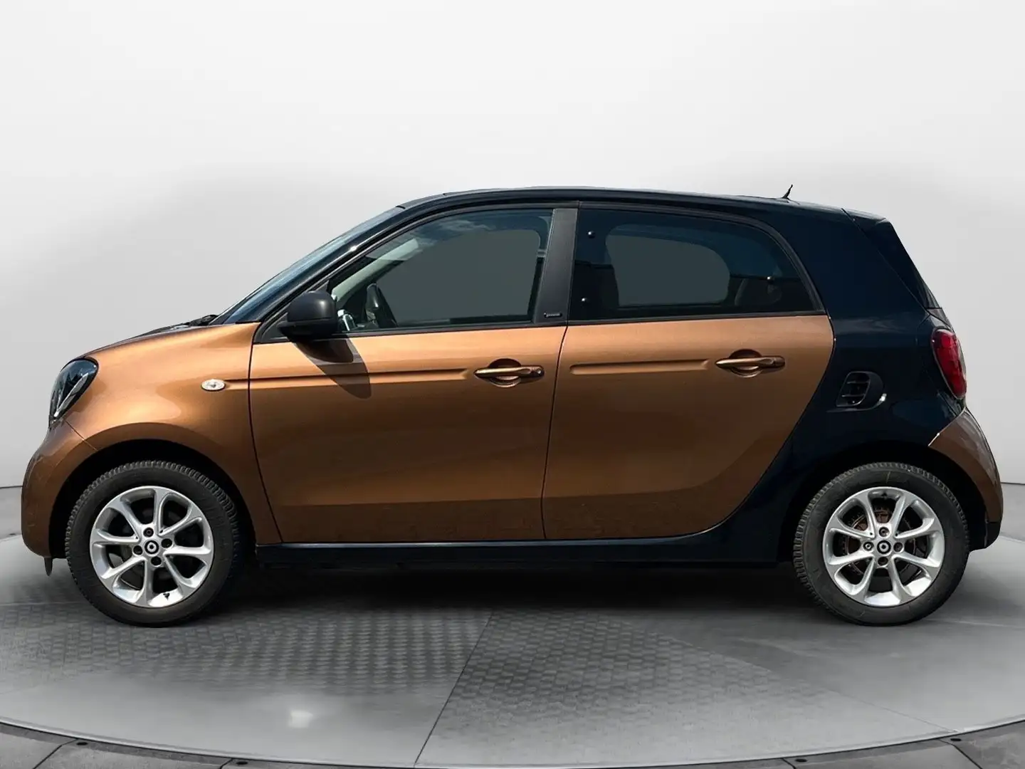 smart forFour Basis 66kW FALTDACH*KLIMAAUT*KAM*SZHG Braun - 2