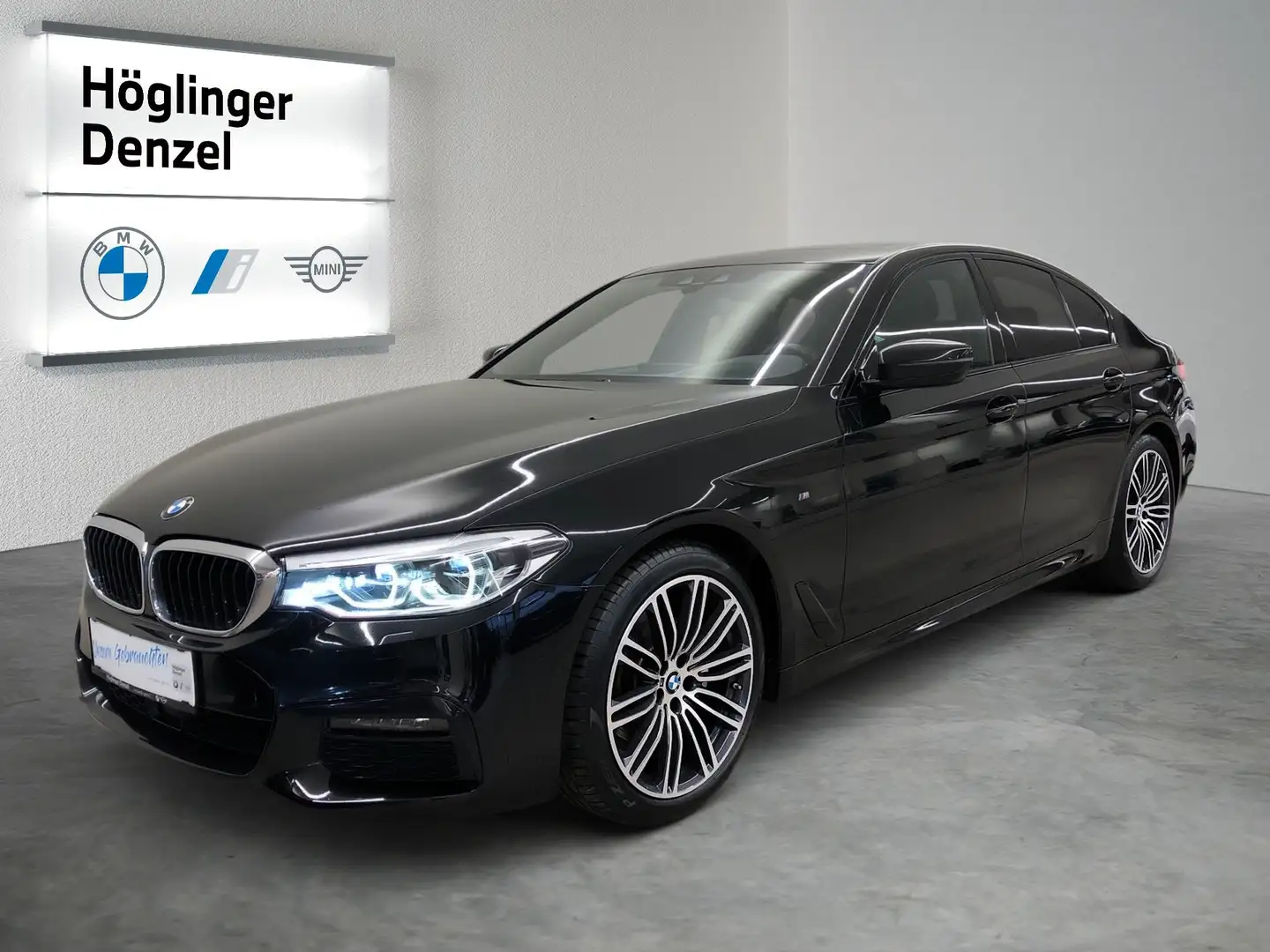 BMW 520 520d xDrive Schwarz - 2