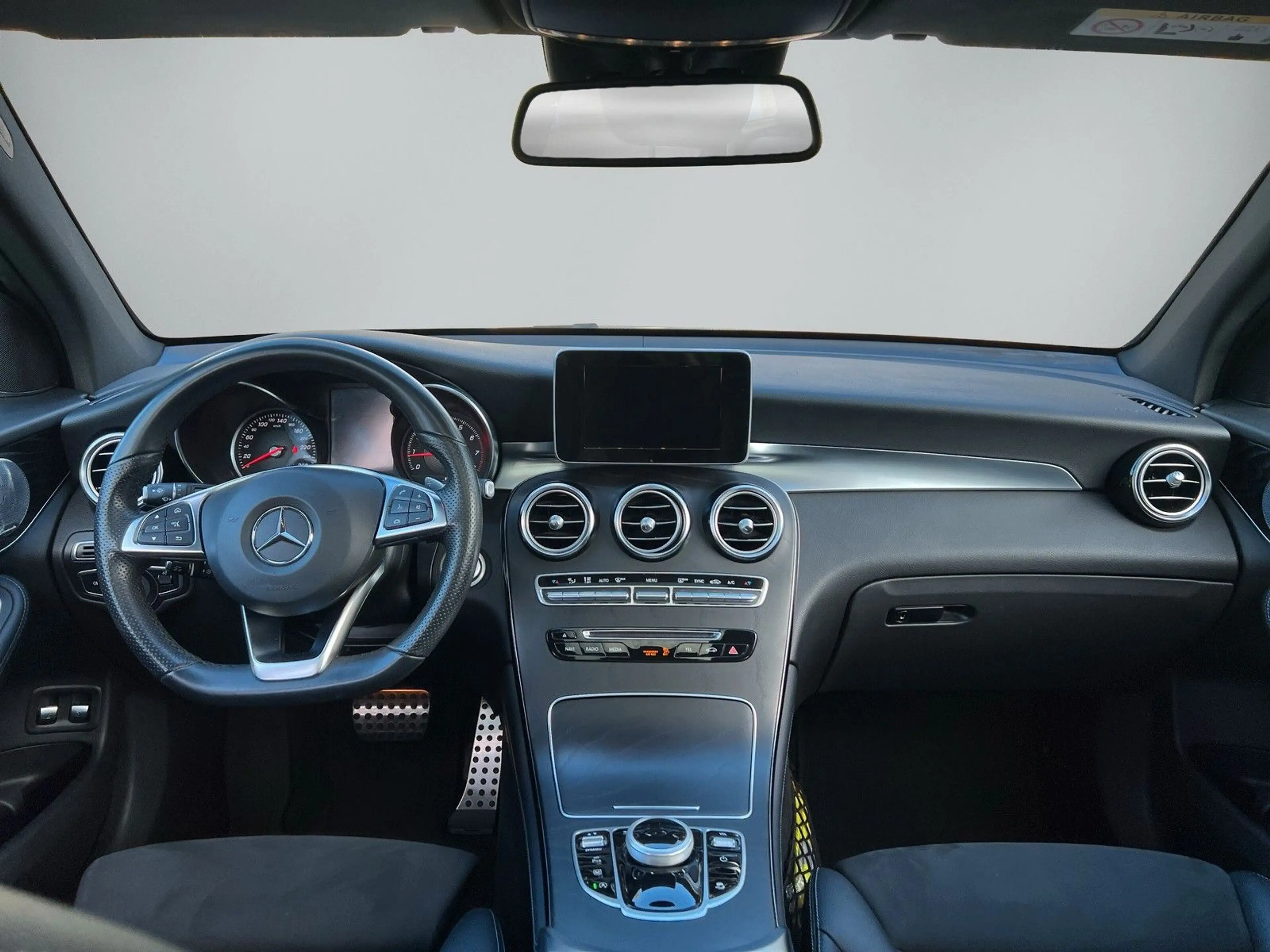 Mercedes-Benz GLC 250 GLC250 4Mat. AMG/BURM./DISTR./R-KAM/AHK/PANO/LED — photo 10