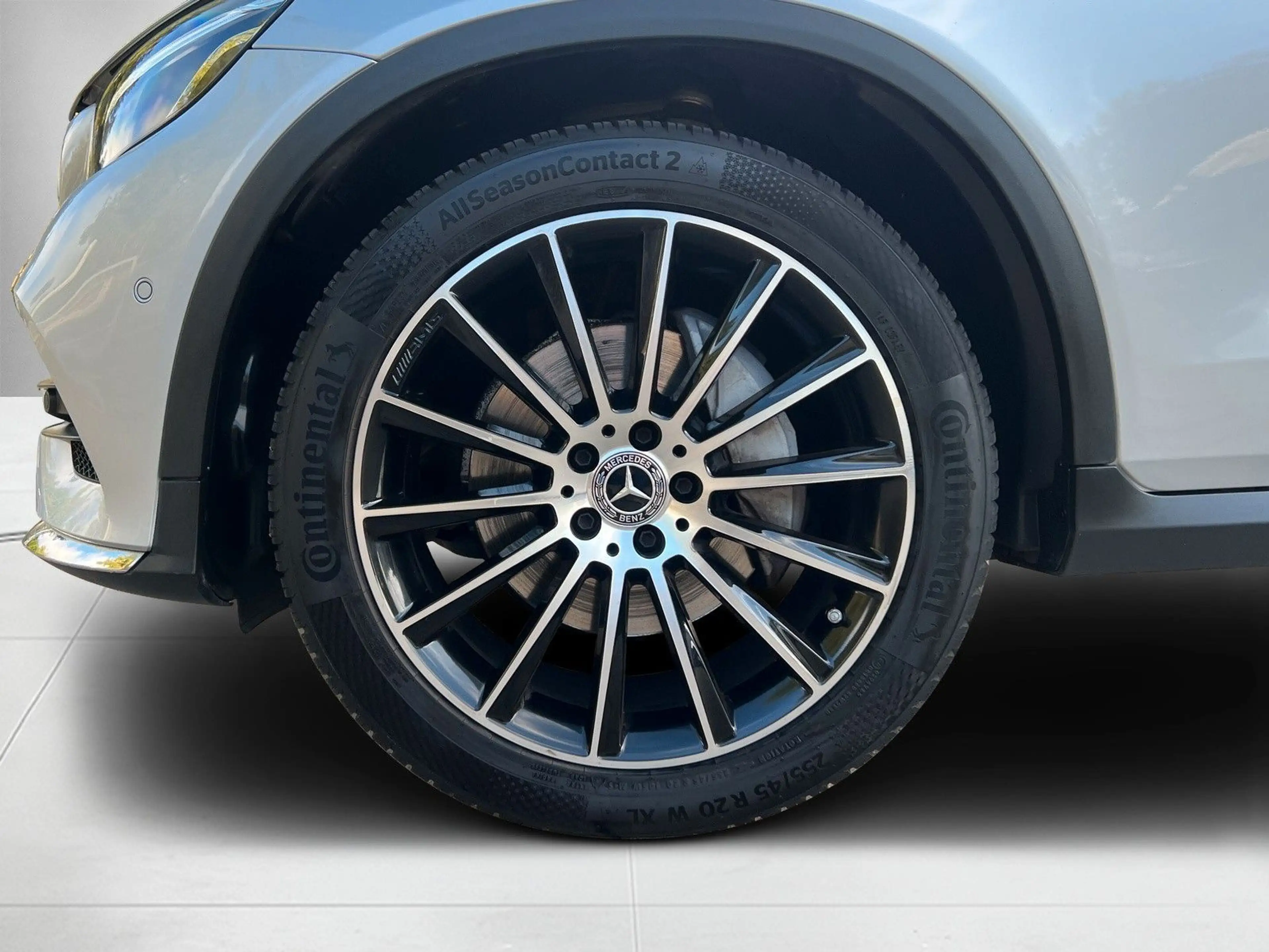 Mercedes-Benz GLC 250 GLC250 4Mat. AMG/BURM./DISTR./R-KAM/AHK/PANO/LED — photo 14