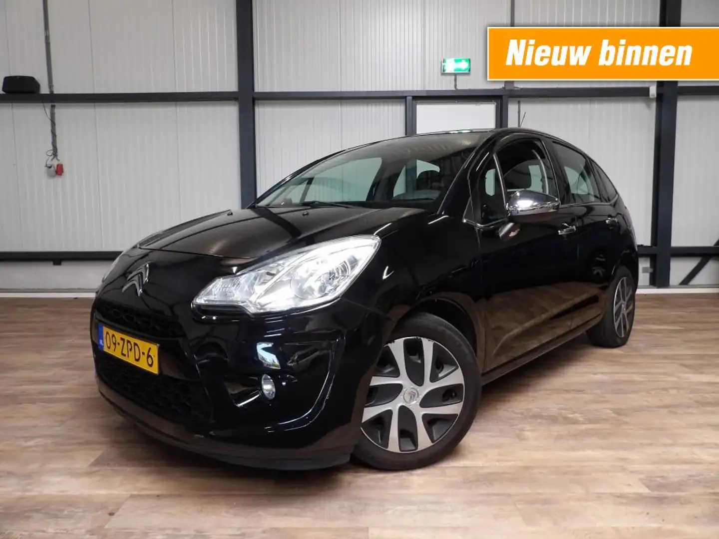 Citroen C3 1.2 5drs collection - airco - nette staat! Zwart - 1