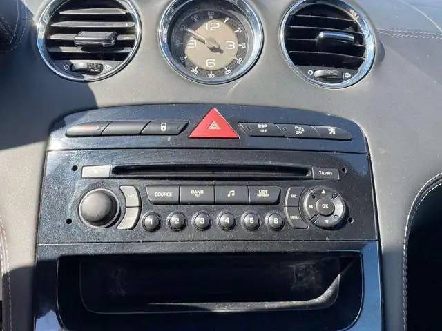 Peugeot RCZ view 12