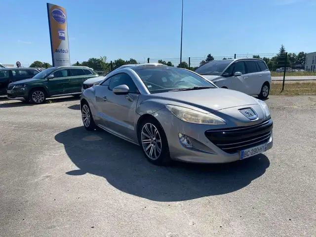 Peugeot RCZ view 2