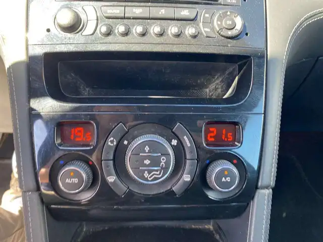 Peugeot RCZ view 11