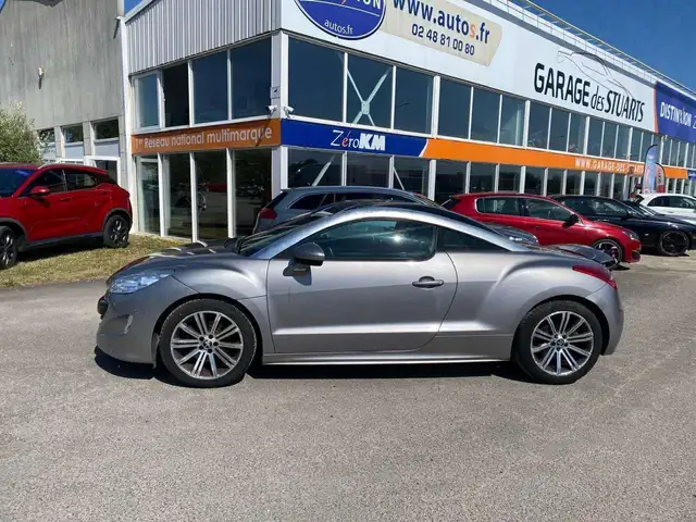 Peugeot RCZ view 3
