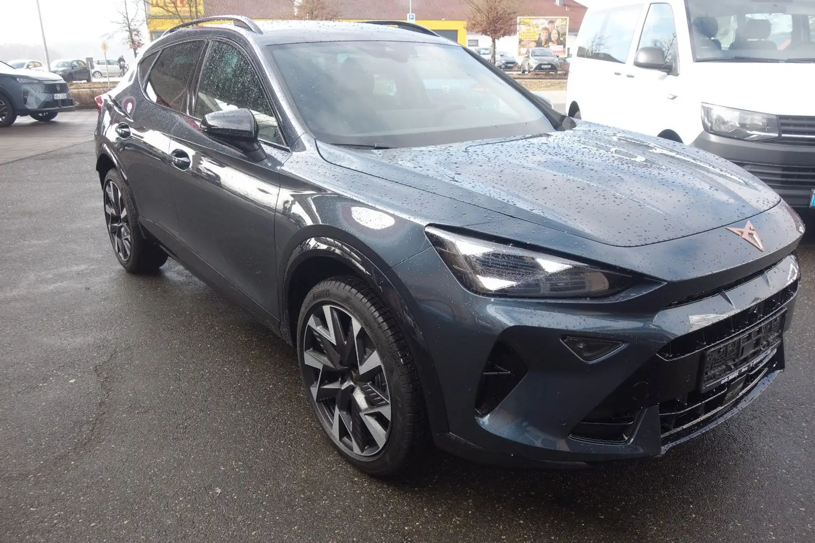 CUPRA Formentor 1.5 eTSI 110 kW Grigio - 2