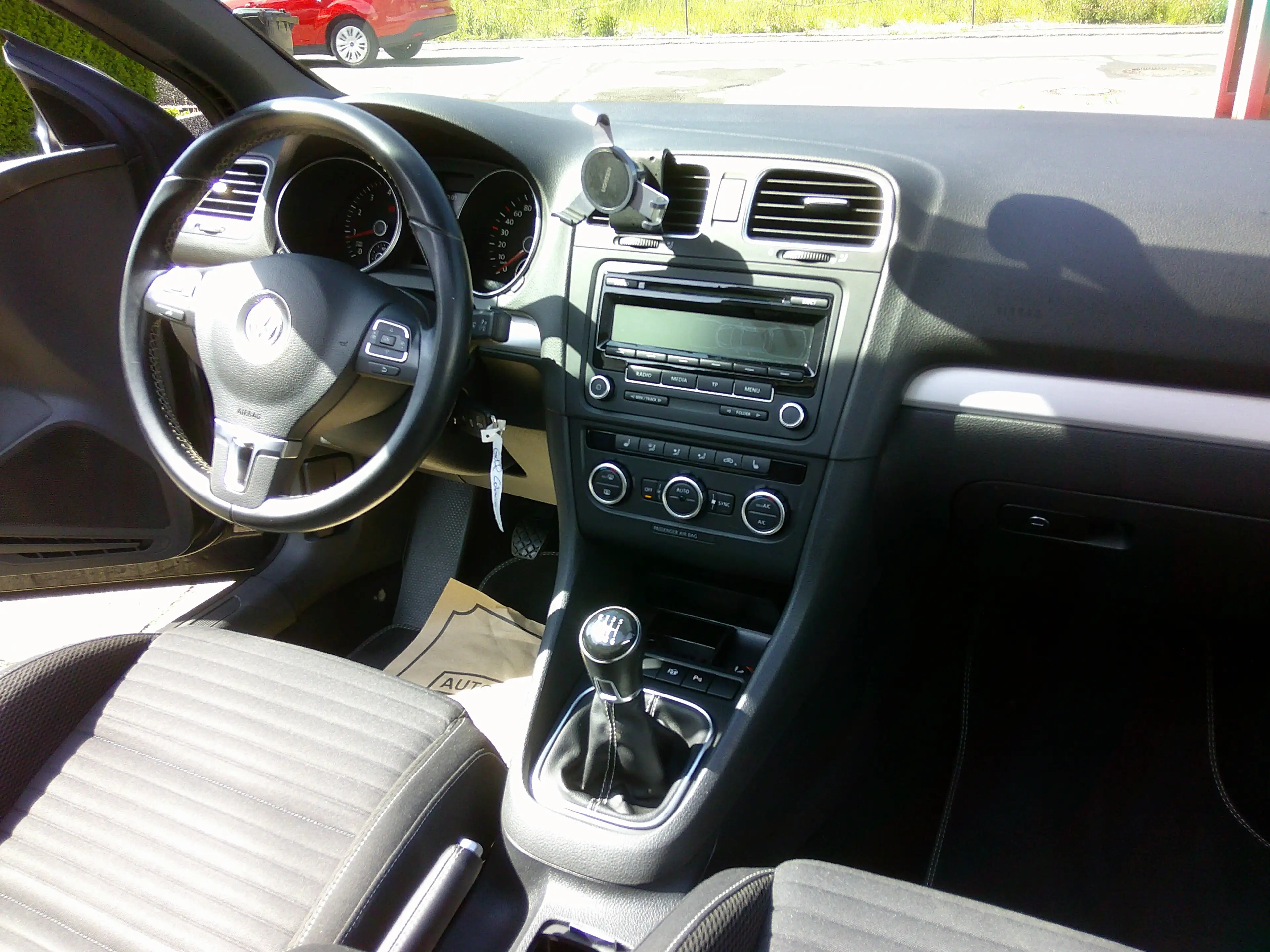 Volkswagen Golf Cabriolet CUP Klima / AHK — photo 6