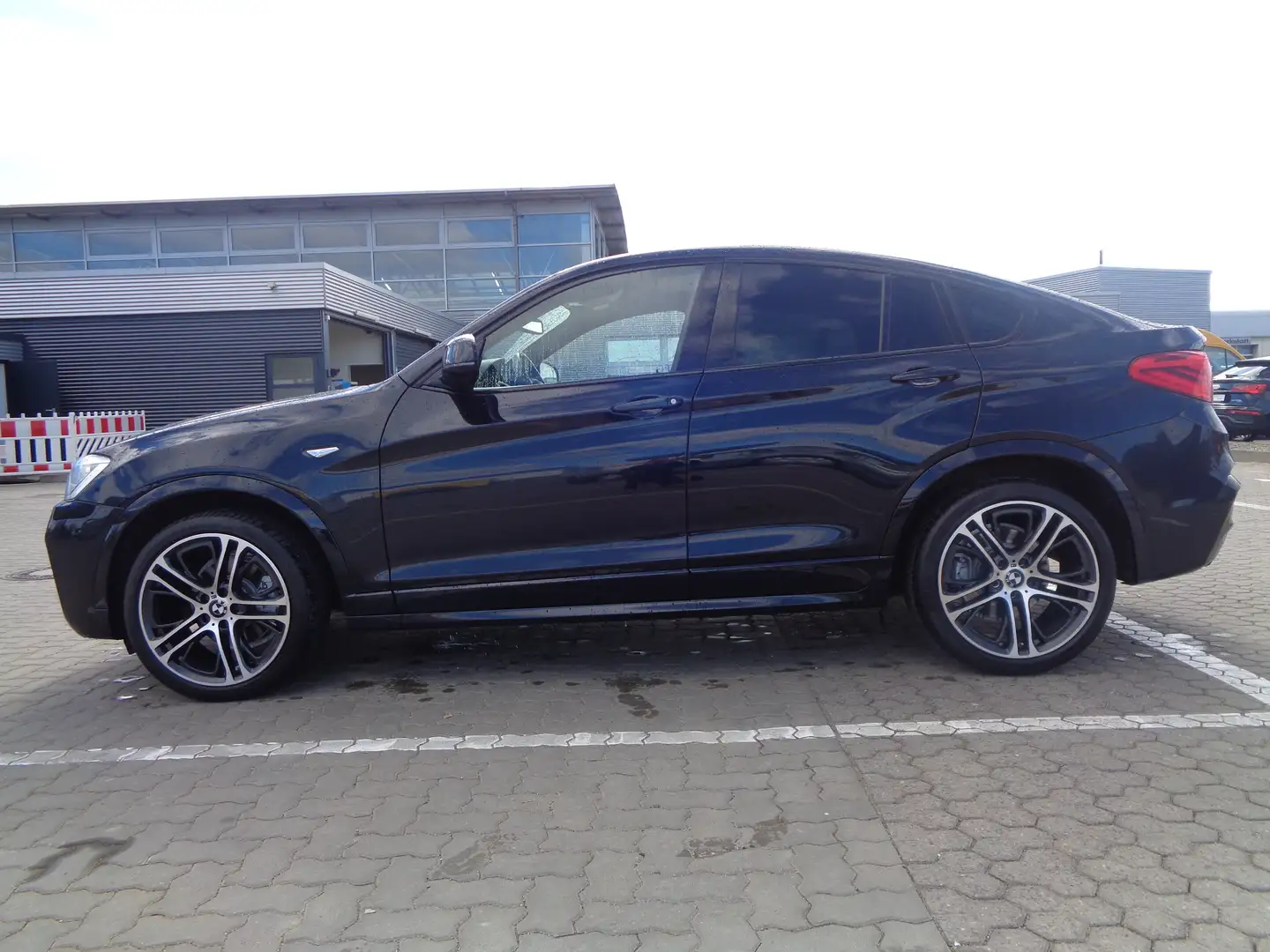 BMW X4 BMW X4 20d M-Sport Voll Navi Led HuD Leder Schwarz - 2