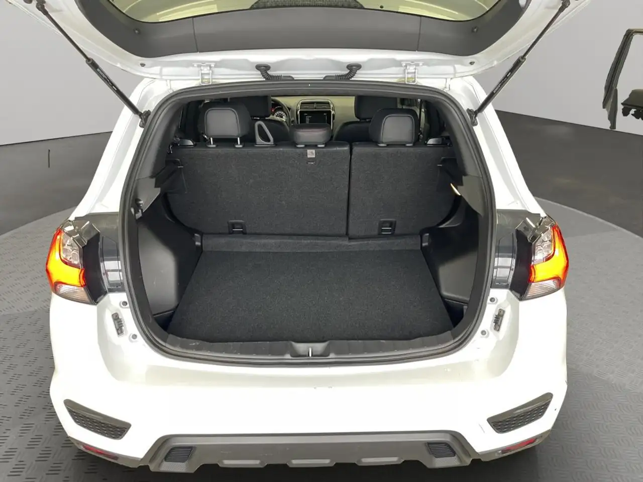 Mitsubishi RVR снимка Mitsubishi RVR
