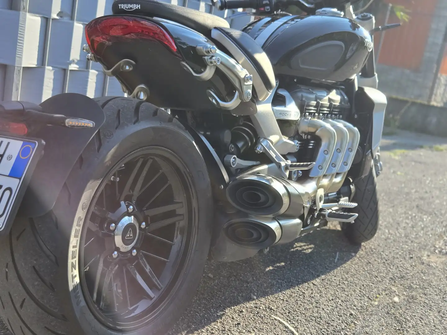 Triumph Rocket 3 R Sapphire Black full optional Negru - 1