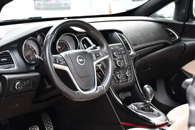 Opel Cascada view 12