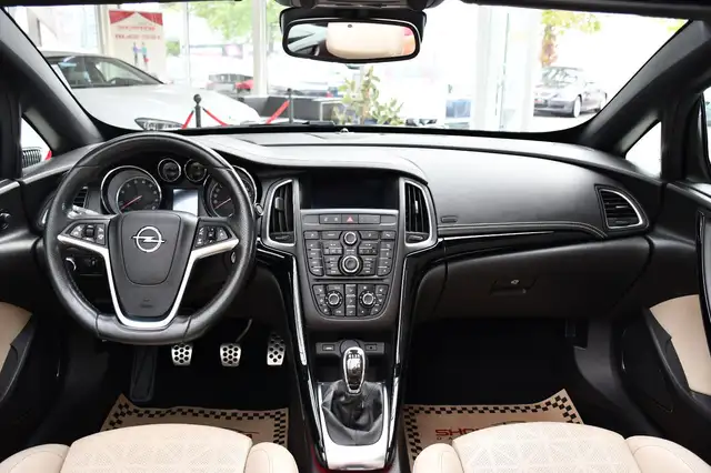 Opel Cascada view 13