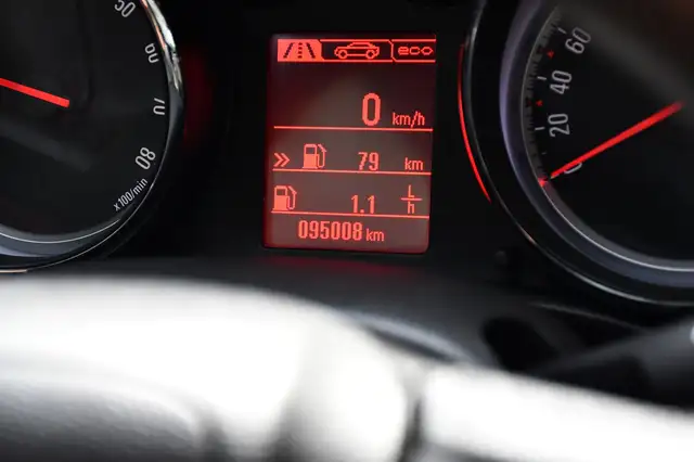 Opel Cascada view 15