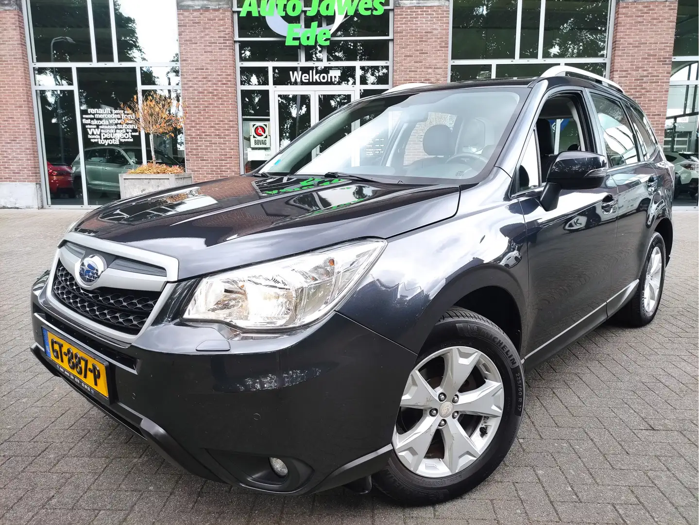 Subaru Forester 2.0 Luxury Trekhaak - Leder - Navigatie - Achterui Grijs - 1